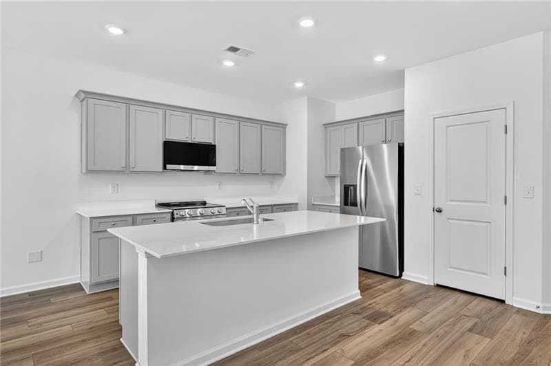 3 bedroom, 3 bathroom, 1,831 sq ft townhouse for rent at 879 Rainwater Trace, Lawrenceville, GA 30044 for $2,300 a month — photo 5