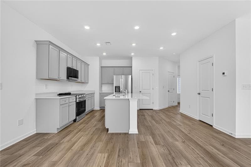 3 bedroom, 3 bathroom, 1,831 sq ft townhouse for rent at 879 Rainwater Trace, Lawrenceville, GA 30044 for $2,300 a month — photo 7