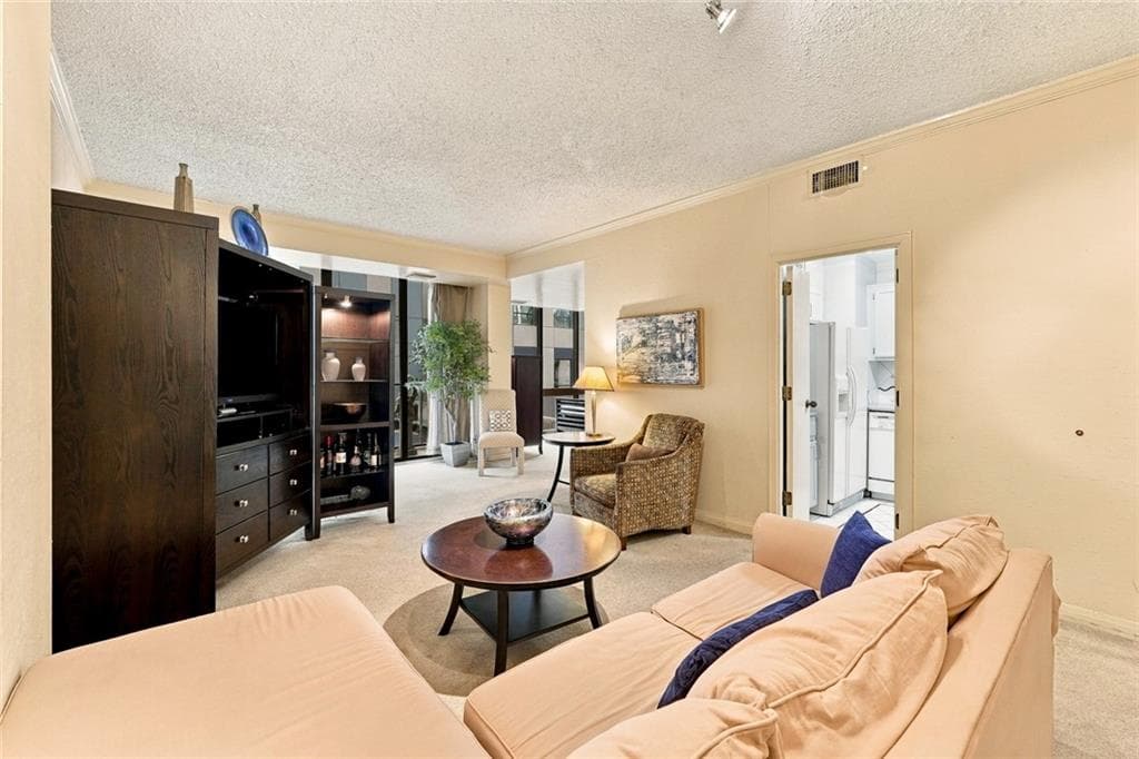 1 bedroom, 1 bathroom, 862 sq ft condominium for sale at 145 15th Street 426, Atlanta, GA 30309 — photo 3