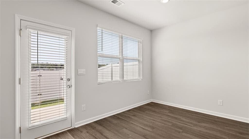 3 bedroom, 3 bathroom, 1,498 sq ft townhouse for sale at 132 Pinemarrow Trail, Stockbridge, GA 30281 — photo 3