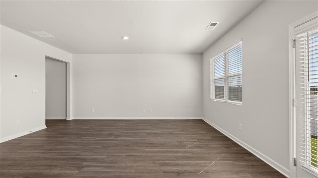 3 bedroom, 3 bathroom, 1,498 sq ft townhouse for sale at 132 Pinemarrow Trail, Stockbridge, GA 30281 — photo 4