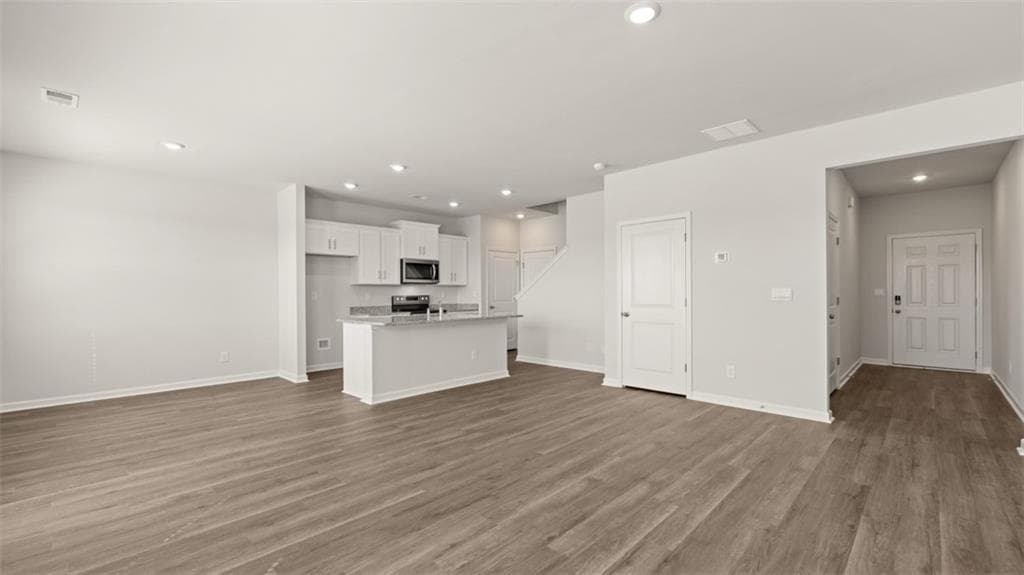 3 bedroom, 3 bathroom, 1,498 sq ft townhouse for sale at 136 Pinemarrow Trail, Stockbridge, GA 30281 — photo 7