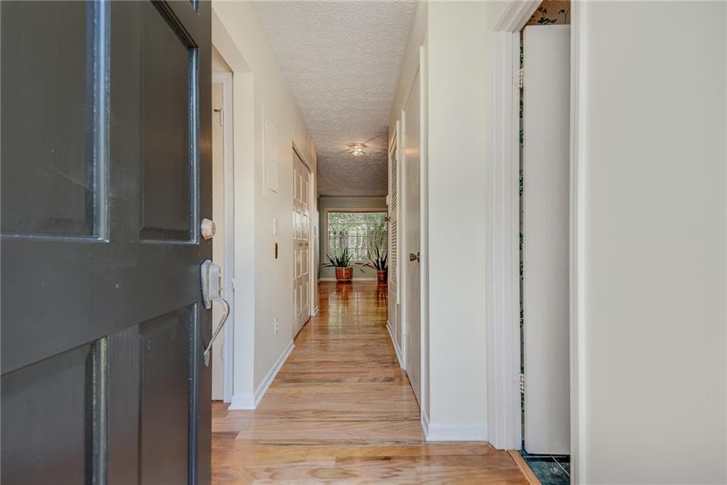 2 bedroom, 3 bathroom, 1,536 sq ft townhouse for sale at 837 Heritage Square, Decatur, GA 30033 — photo 4