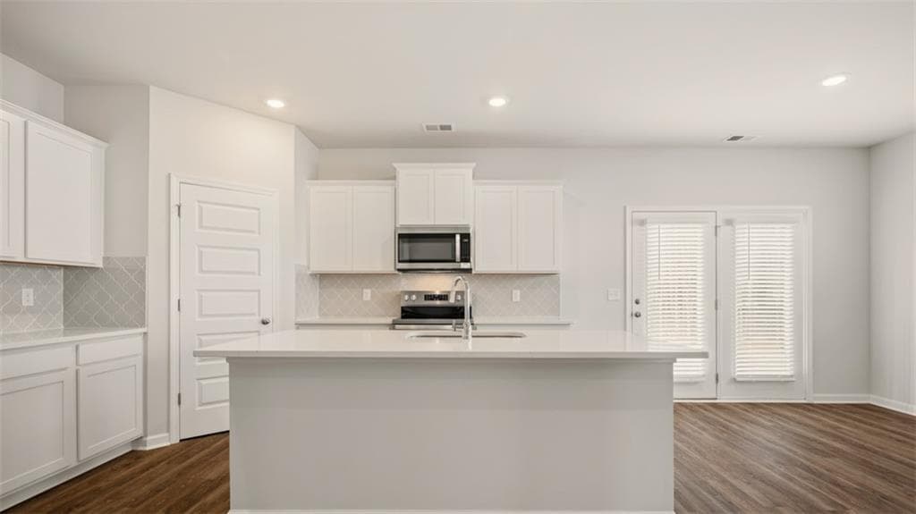 4 bedroom, 3 bathroom, 1,976 sq ft single family residence for sale at 168 Pinemarrow Trail, Stockbridge, GA 30281 — photo 5