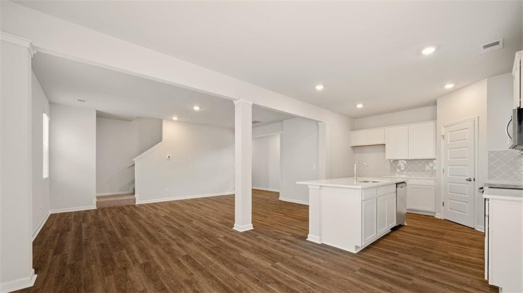 4 bedroom, 3 bathroom, 1,976 sq ft single family residence for sale at 168 Pinemarrow Trail, Stockbridge, GA 30281 — photo 8