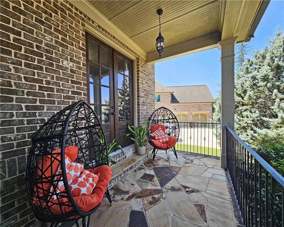 5 bedroom, 4 bathroom, 3,994 sq ft single family residence for sale at 4271 Sierra Creek Court, Hoschton, GA 30548 — photo 6