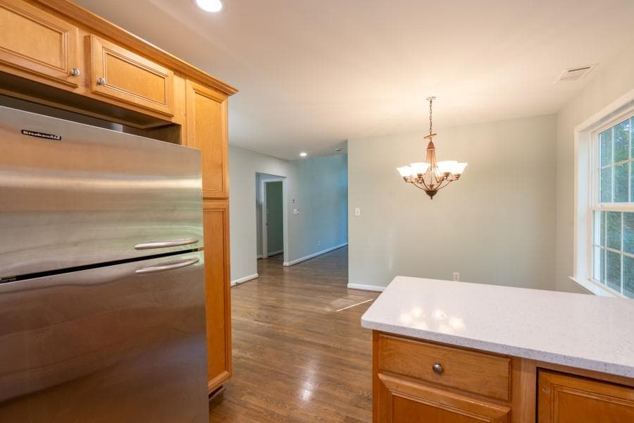 3 bedroom, 2 bathroom, 1,959 sq ft single family residence for sale at 819 Gaston Street, Atlanta, GA 30310 — photo 8