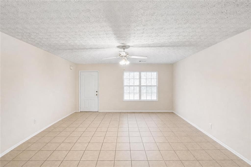 4 bedroom, 2 bathroom, 1,800 sq ft single family residence for sale at 60 Victoria Boulevard, Oxford, GA 30054 — photo 3