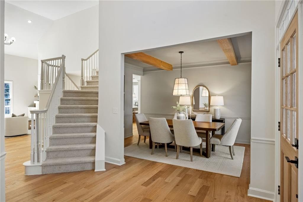 5 bedroom, 4 bathroom, 3,712 sq ft single family residence for sale at 770 Heathland Drive, Roswell, GA 30075 — photo 2