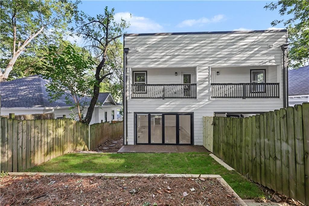 3 bedroom, 3 bathroom, 2,336 sq ft townhouse for sale at 371 5th Street, Atlanta, GA 30308 — photo 3