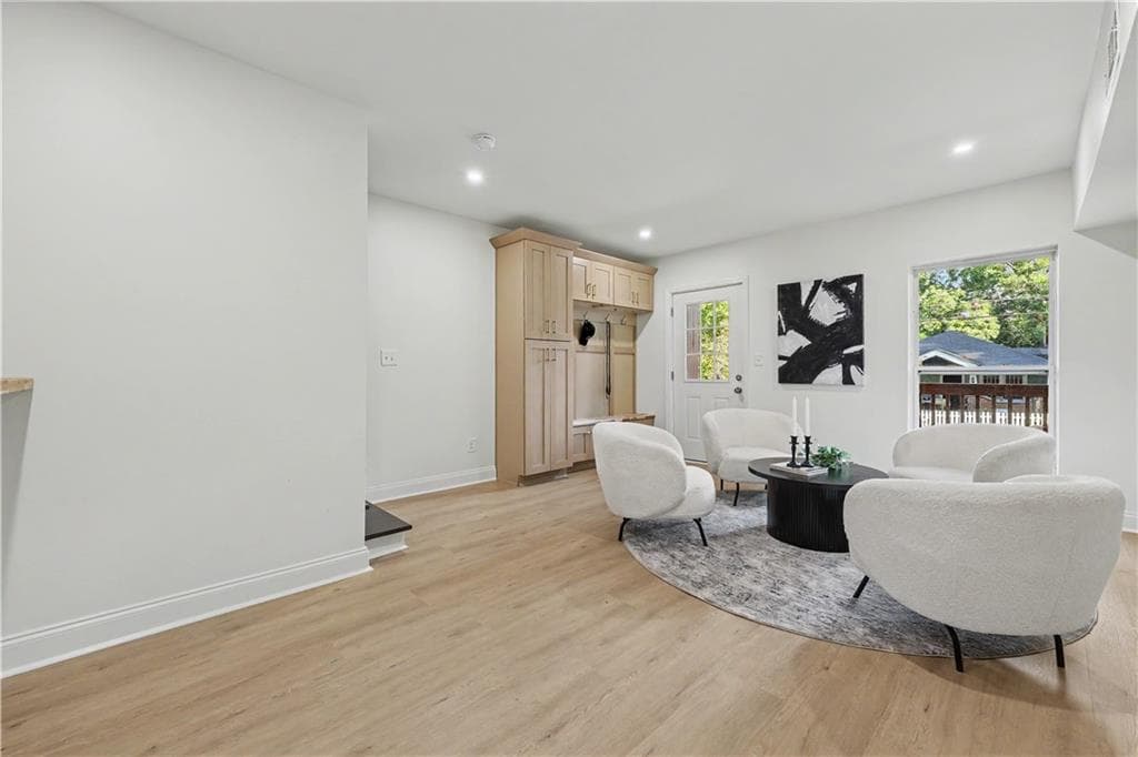 3 bedroom, 3 bathroom, 2,336 sq ft townhouse for sale at 371 5th Street, Atlanta, GA 30308 — photo 7