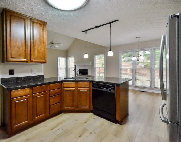 3 bedroom, 2 bathroom, 2,100 sq ft single family residence for sale at 114 Due West Street, Dallas, GA 30157 — photo 5