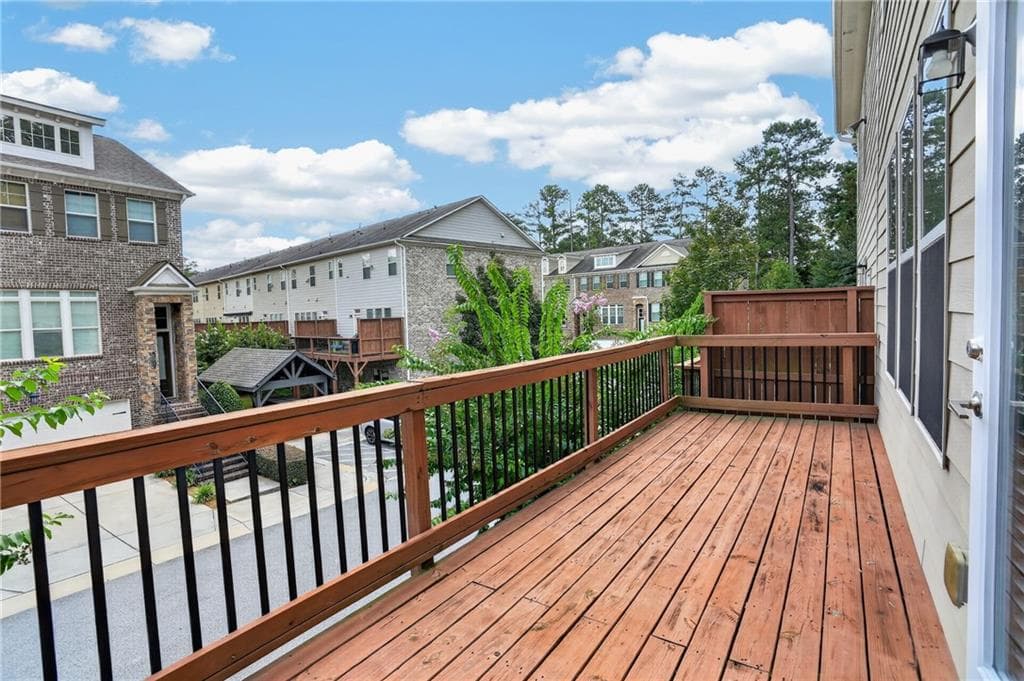 3 bedroom, 4 bathroom, 2,414 sq ft townhouse for sale at 4256 Townsend Lane, Atlanta, GA 30346 — photo 8