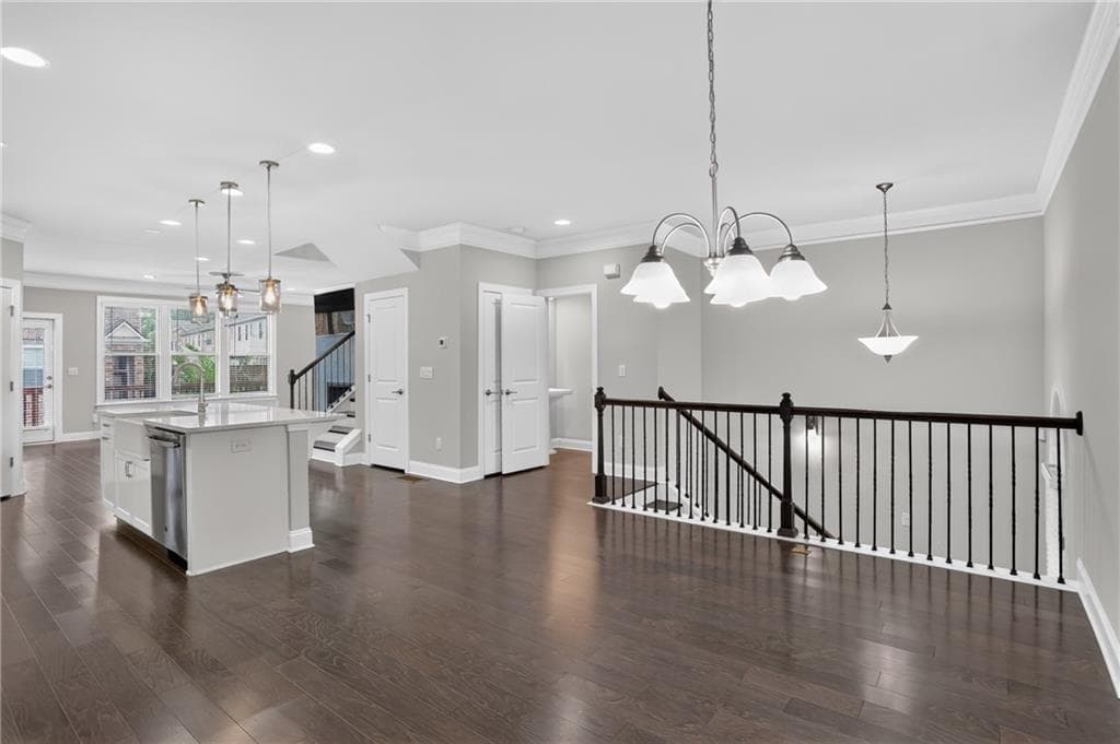 3 bedroom, 4 bathroom, 2,414 sq ft townhouse for sale at 4256 Townsend Lane, Atlanta, GA 30346 — photo 4