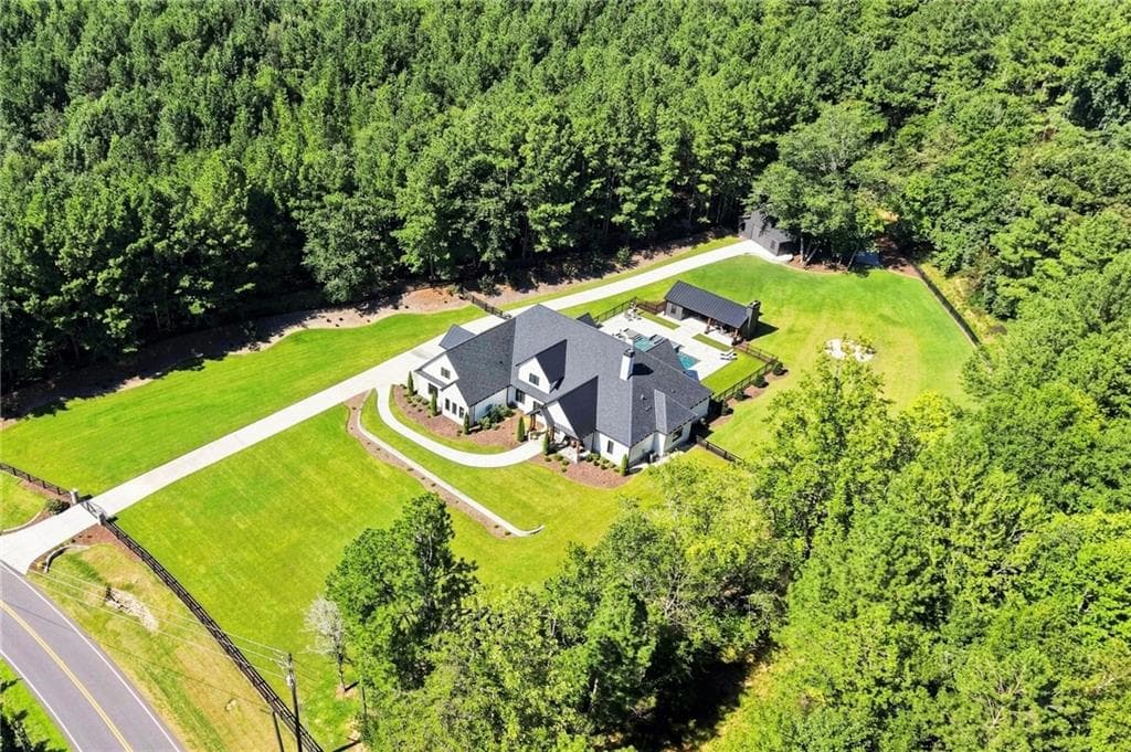 4 bedroom, 5 bathroom, 4,950 sq ft single family residence for sale at 623 Goodson Road, Dawsonville, GA 30534 — photo 2