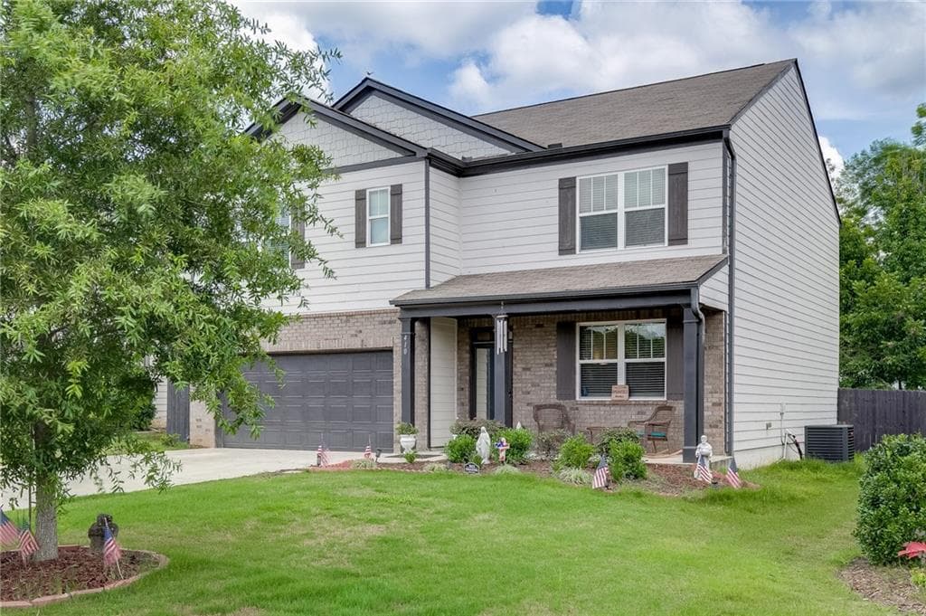 5 bedroom, 3 bathroom, 2,556 sq ft single family residence for sale at 410 Maple Brook Drive, Dawsonville, GA 30534 — photo 3