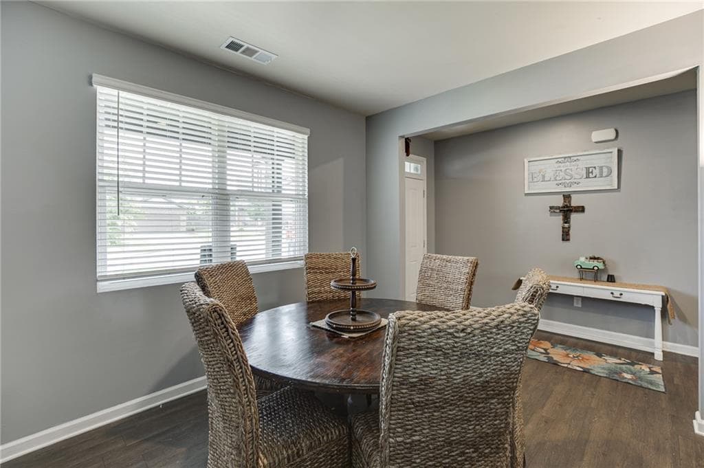 5 bedroom, 3 bathroom, 2,556 sq ft single family residence for sale at 410 Maple Brook Drive, Dawsonville, GA 30534 — photo 7