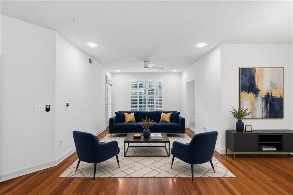 1 bedroom, 1 bathroom, 915 sq ft condominium for sale at 390 17th Street 4052, Atlanta, GA 30363 — photo 4