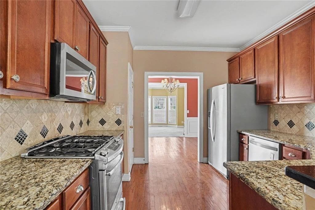 4 bedroom, 4 bathroom, 2,619 sq ft single family residence for sale at 2871 Weatherstone Circle, Conyers, GA 30094 — photo 8