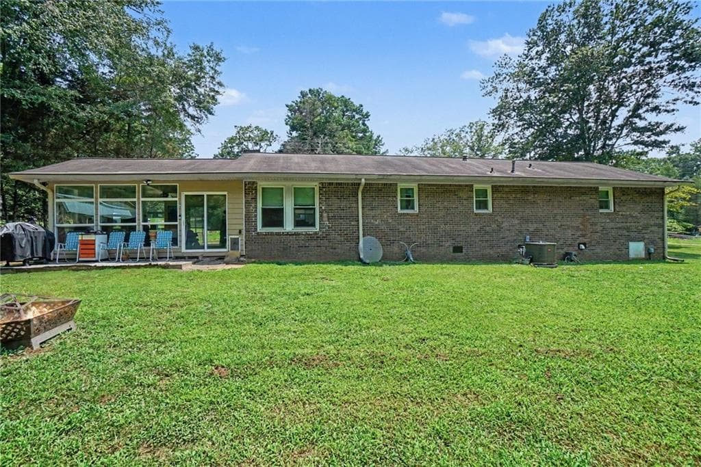 3 bedroom, 2 bathroom, 1,425 sq ft single family residence for sale at 539 Morningside Drive, Hiram, GA 30141 — photo 2