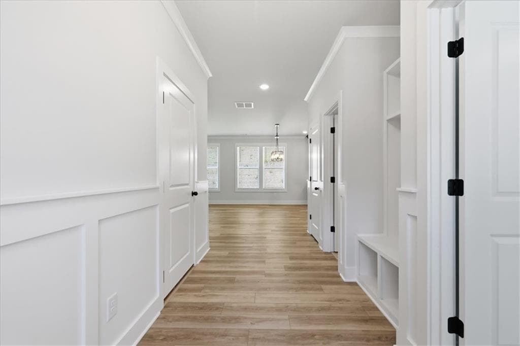 6 bedroom, 4 bathroom, 2,959 sq ft single family residence for sale at 2420 Reserve Manor Court, Lawrenceville, GA 30043 — photo 5
