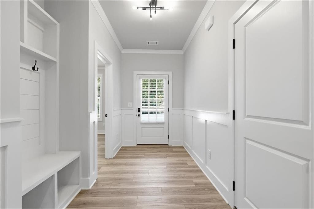 6 bedroom, 4 bathroom, 2,959 sq ft single family residence for sale at 2420 Reserve Manor Court, Lawrenceville, GA 30043 — photo 7