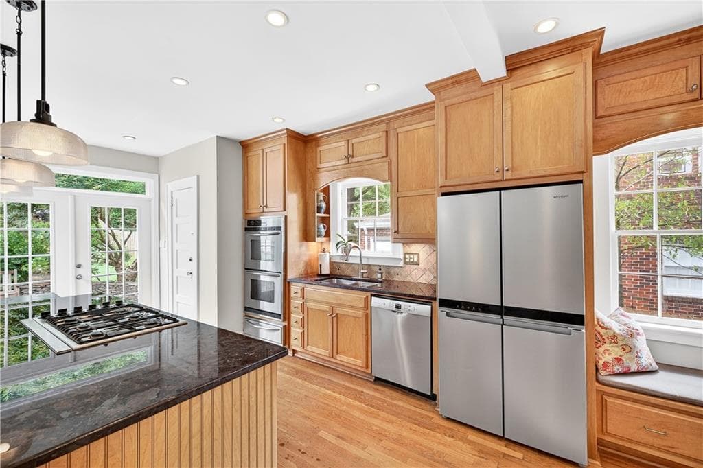 3 bedroom, 2 bathroom, 1,963 sq ft single family residence for rent at 1190 Cumberland Road, Atlanta, GA 30306 for $4,250 a month — photo 3