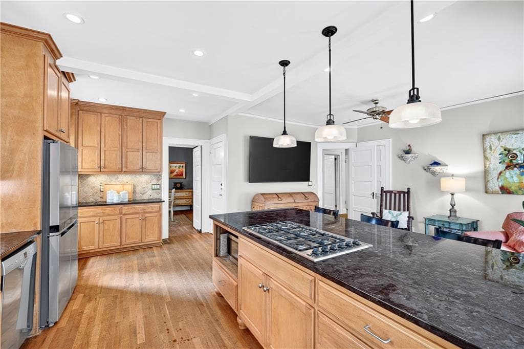 3 bedroom, 2 bathroom, 1,963 sq ft single family residence for rent at 1190 Cumberland Road, Atlanta, GA 30306 for $4,250 a month — photo 6