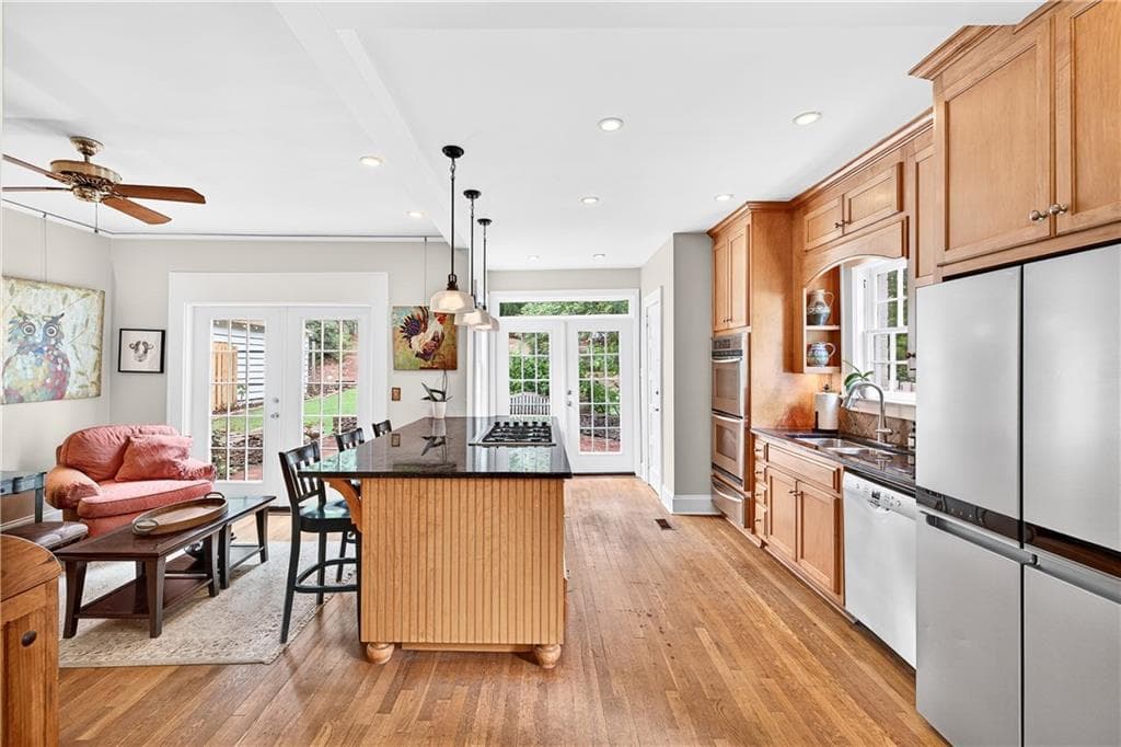 3 bedroom, 2 bathroom, 1,963 sq ft single family residence for rent at 1190 Cumberland Road, Atlanta, GA 30306 for $4,250 a month — photo 8
