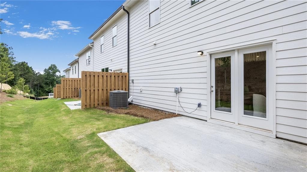 3 bedroom, 3 bathroom, 1,910 sq ft townhouse for sale at 3594 Rowlett Street, Decatur, GA 30034 — photo 2