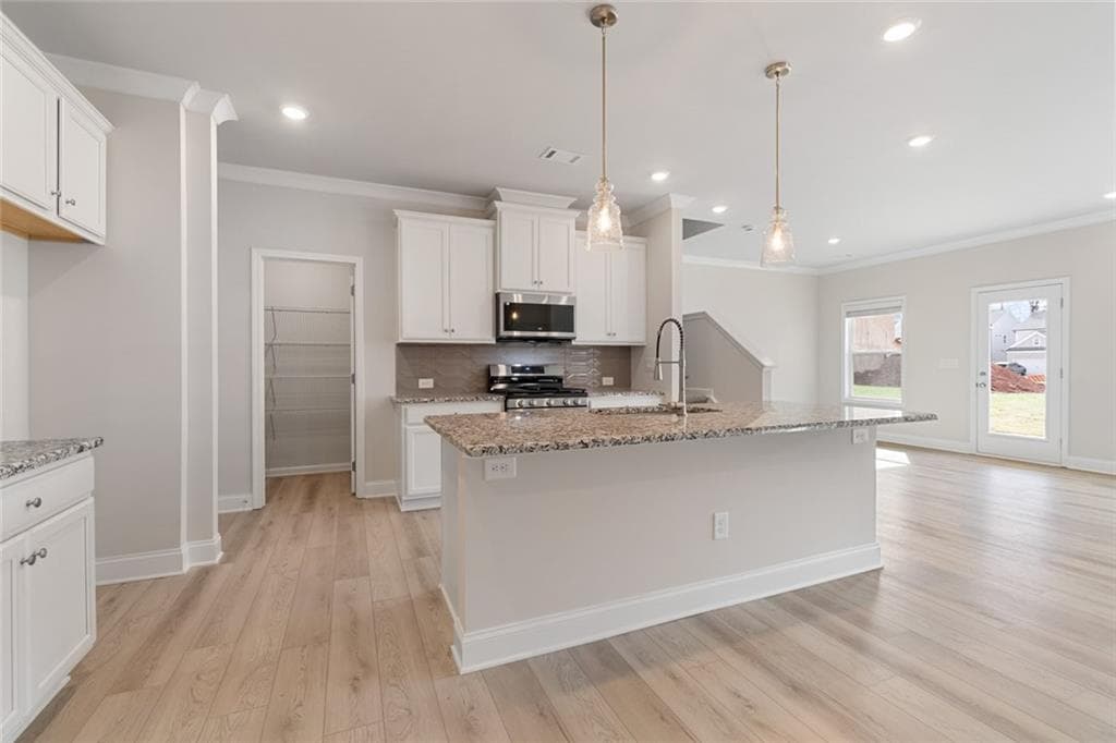 3 bedroom, 3 bathroom, 2,016 sq ft single family residence for sale at 35 Butternut Way, Auburn, GA 30011 — photo 10