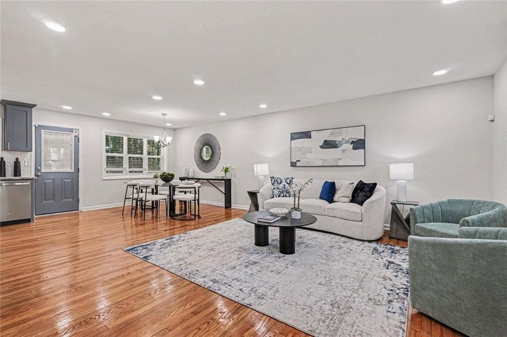 3 bedroom, 3 bathroom, 1,855 sq ft single family residence under contract at 4177 Carrollwood Drive, Stone Mountain, GA 30083 — photo 3