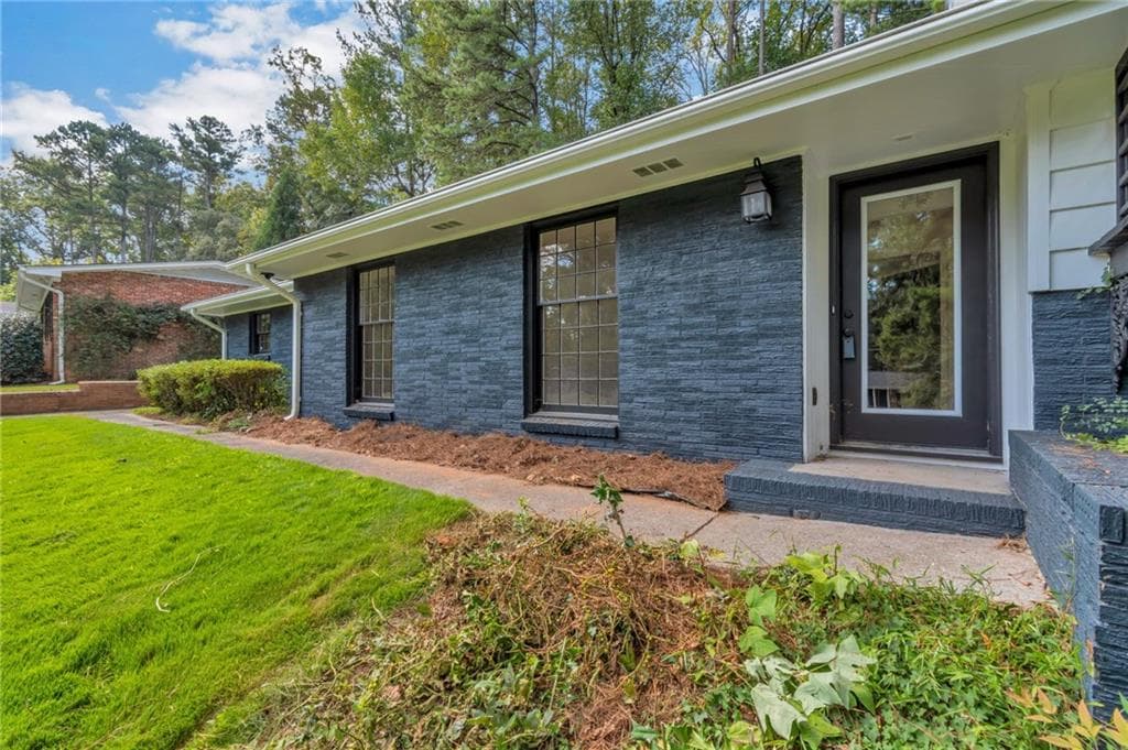 4 bedroom, 3 bathroom, 2,358 sq ft single family residence for sale at 2616 Hawthorne Drive, Atlanta, GA 30345 — photo 2
