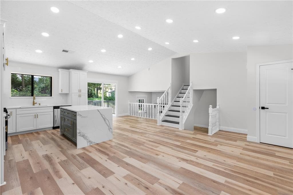 3 bedroom, 2 bathroom, 1,450 sq ft single family residence for sale at 847 Half Moon Hollow, Lilburn, GA 30047 — photo 5
