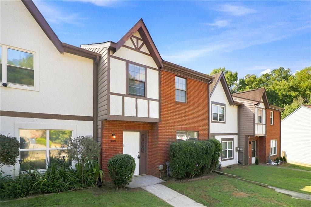 3 bedroom, 3 bathroom, 1,184 sq ft townhouse for rent at 3606 Main Station Drive, Marietta, GA 30008 for $1,785 a month — photo 2