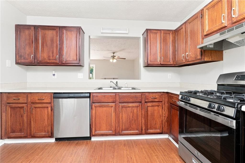 3 bedroom, 3 bathroom, 1,184 sq ft townhouse for rent at 3606 Main Station Drive, Marietta, GA 30008 for $1,785 a month — photo 3