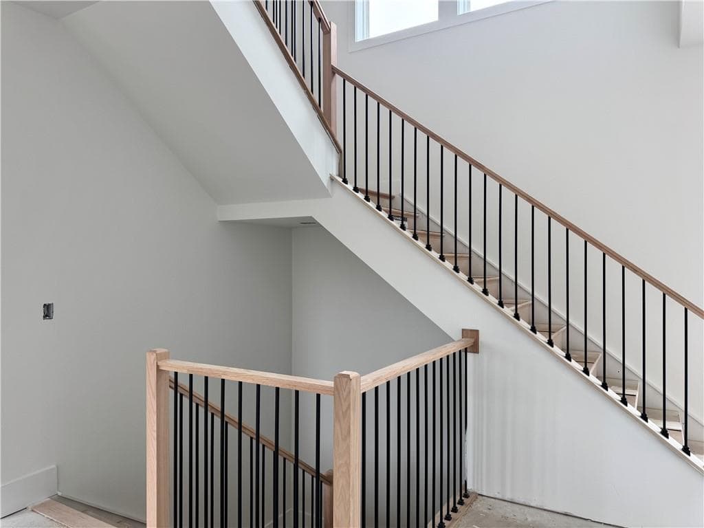 3 bedroom, 3 bathroom, 2,792 sq ft single family residence for sale at 1476 Belfair Drive, Marietta, GA 30066 — photo 7