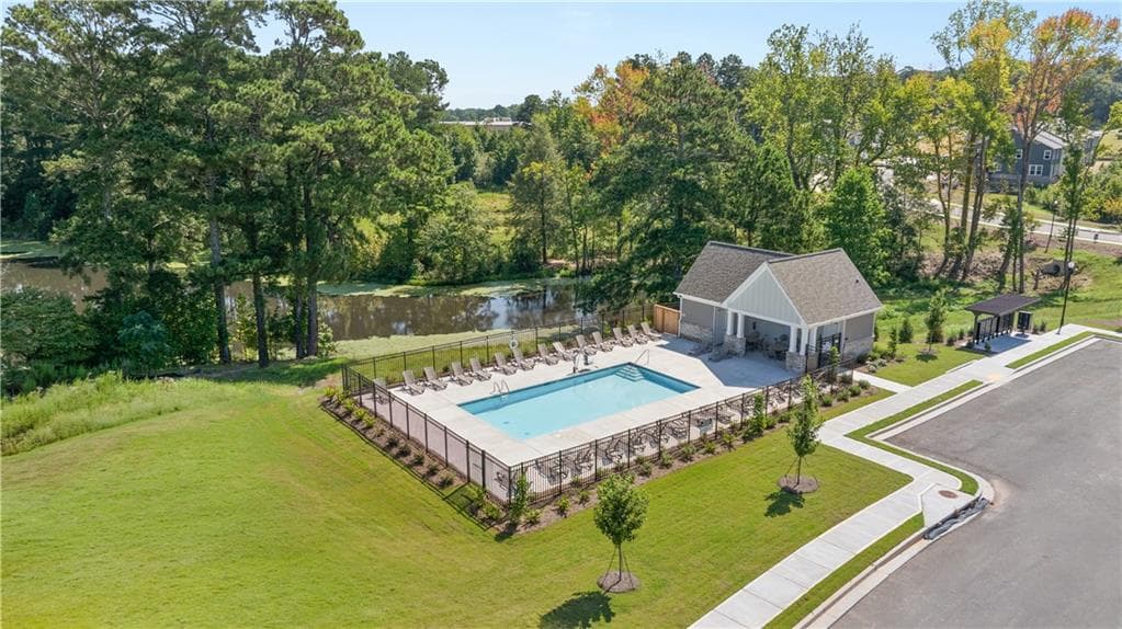 3 bedroom, 3 bathroom townhouse under contract at 79 Shoal Court 44, Winder, GA 30680 — photo 3