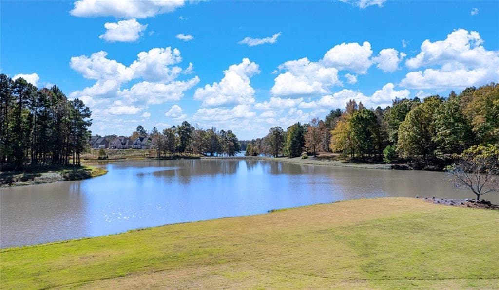 5 bedroom, 4 bathroom, 2,721 sq ft single family residence for sale at 48 Canyon Ferry Way, Hoschton, GA 30548 — photo 8