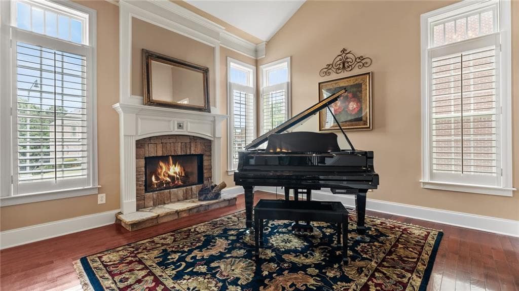 6 bedroom, 6 bathroom, 4,949 sq ft single family residence under contract at 5010 Collins Lake Drive, Mableton, GA 30126 — photo 4