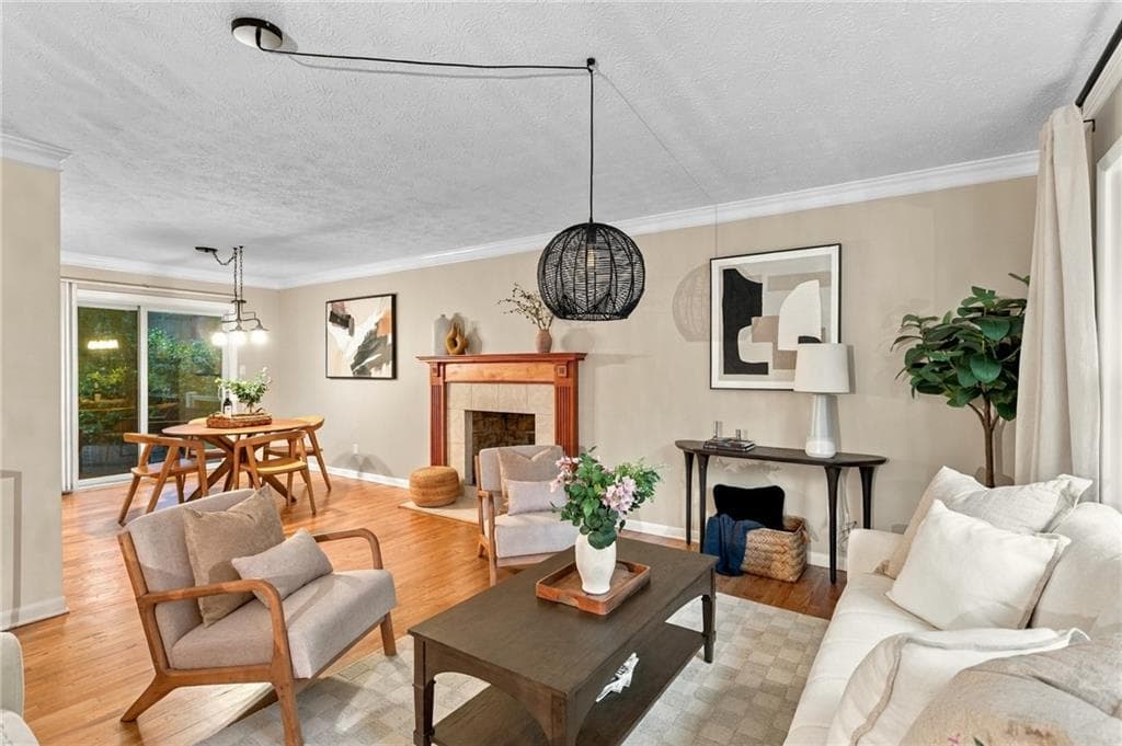 4 bedroom, 2 bathroom, 2,020 sq ft single family residence for sale at 3194 Isoline Way, Smyrna, GA 30080 — photo 6