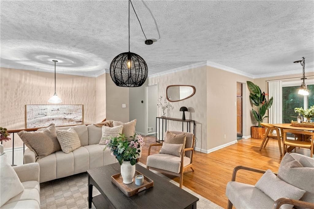 4 bedroom, 2 bathroom, 2,020 sq ft single family residence for sale at 3194 Isoline Way, Smyrna, GA 30080 — photo 7