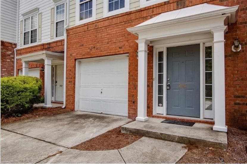 4 bedroom, 4 bathroom, 1,902 sq ft townhouse for rent at 3967 Howell Park Road, Duluth, GA 30096 for $2,300 a month — photo 2