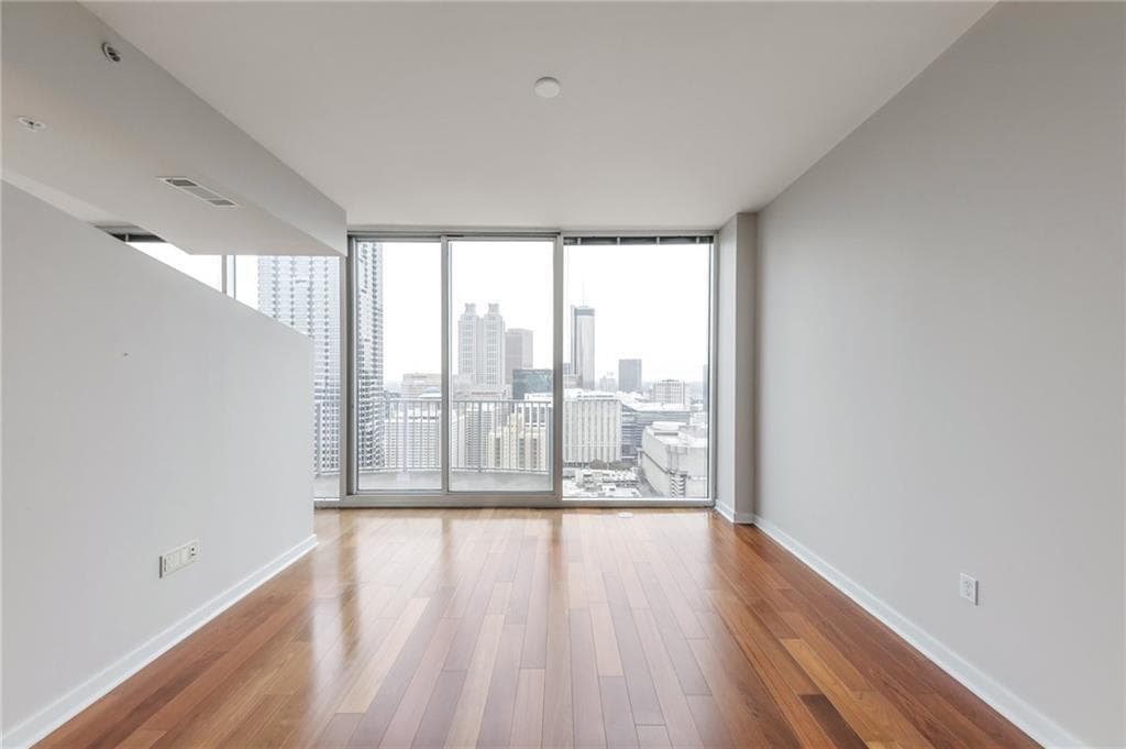 1 bedroom, 1 bathroom, 763 sq ft condominium for rent at 400 W Peachtree Street 3908, Atlanta, GA 30308 for $2,520 a month — photo 6