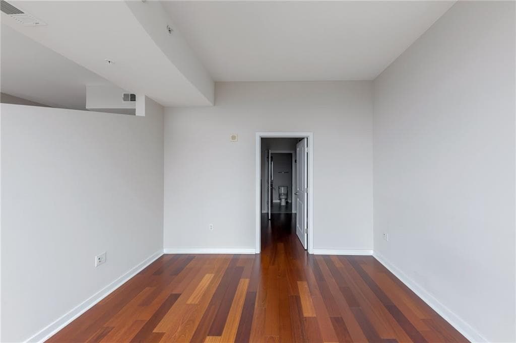 1 bedroom, 1 bathroom, 763 sq ft condominium for rent at 400 W Peachtree Street 3908, Atlanta, GA 30308 for $2,520 a month — photo 10