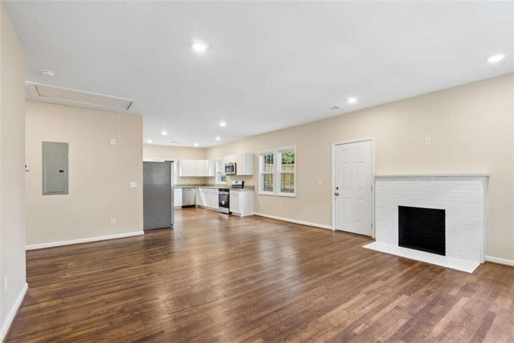 3 bedroom, 2 bathroom, 2,082 sq ft single family residence for sale at 227 E Marable Street, Monroe, GA 30655 — photo 9