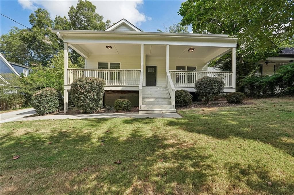 3 bedroom, 3 bathroom, 1,686 sq ft single family residence for sale at 809 Dill Avenue, Atlanta, GA 30310