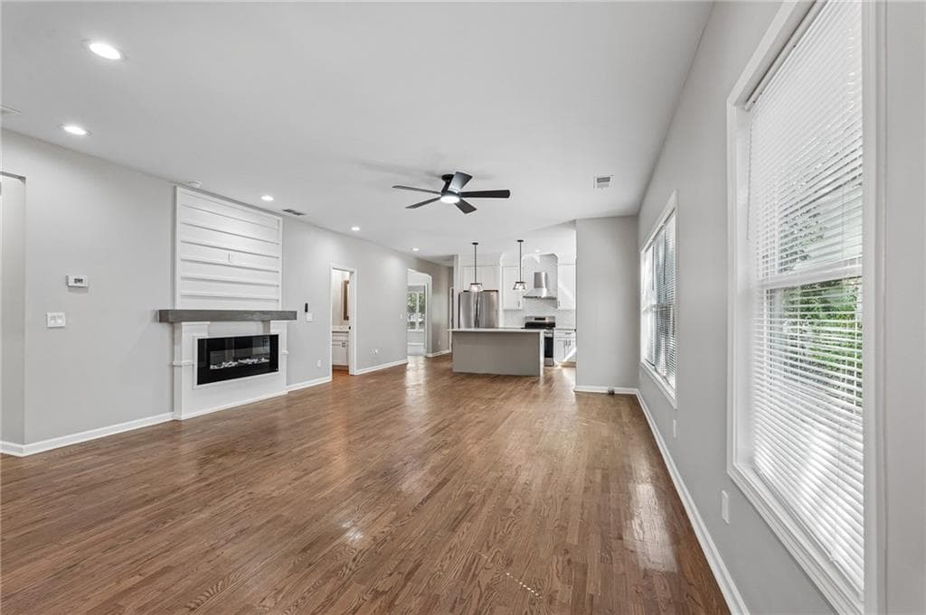 3 bedroom, 3 bathroom, 1,686 sq ft single family residence for sale at 809 Dill Avenue, Atlanta, GA 30310 — photo 7