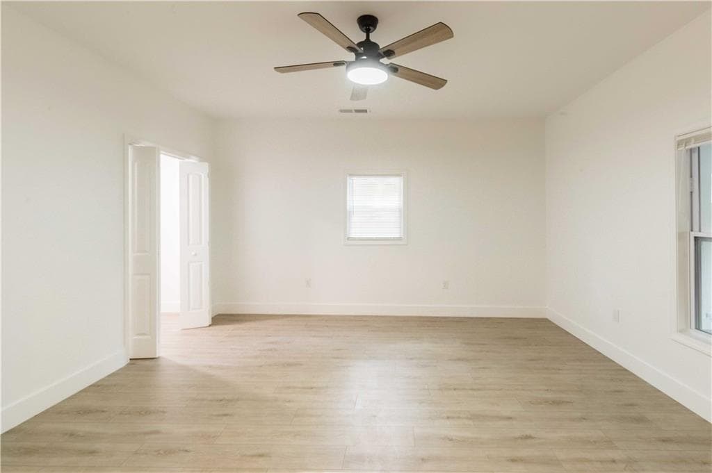 5 bedroom, 3 bathroom, 2,310 sq ft single family residence for rent at 1170 Niles Avenue, Atlanta, GA 30318 for $3,995 a month — photo 5