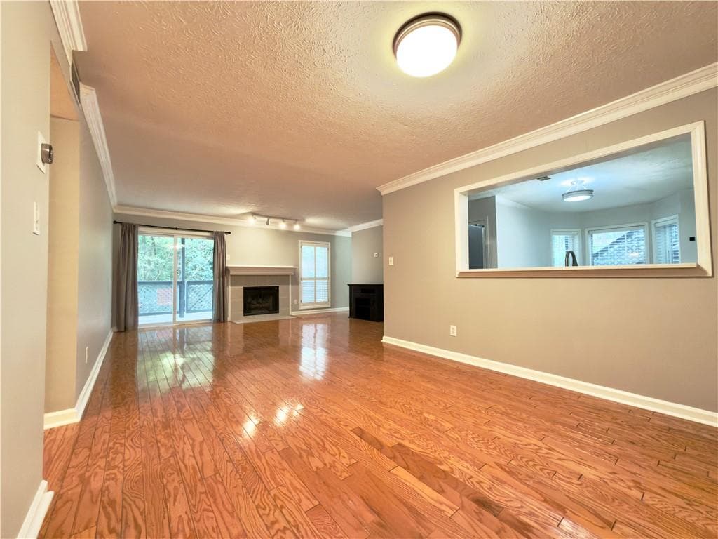 2 bedroom, 2 bathroom, 1,260 sq ft condominium for sale at 1164 Weatherstone Drive, Atlanta, GA 30324 — photo 3